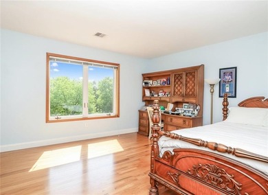 Welcome to 282 Boscombe Avenue - A South Shore Gem! Nestled on a - photo 20