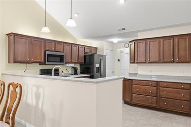 Estate No PCD!! Sensational 2 bedroom, 2 full bath Ranch - photo 22