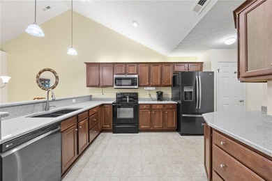 Estate No PCD!! Sensational 2 bedroom, 2 full bath Ranch - photo 26