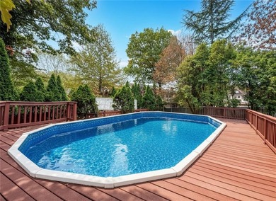Welcome to 282 Boscombe Avenue - A South Shore Gem! Nestled on a - photo 30