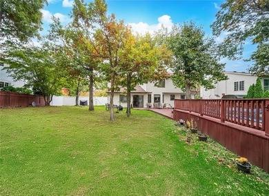 Welcome to 282 Boscombe Avenue - A South Shore Gem! Nestled on a - photo 32
