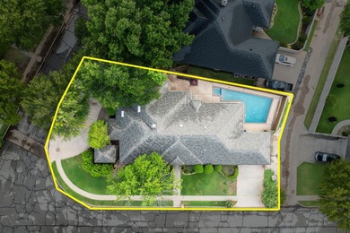 Tucked on a corner lot in Midwestern Park, this 4-bed, 3-bath - photo 3
