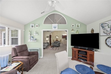 Estate No PCD!! Sensational 2 bedroom, 2 full bath Ranch - photo 38