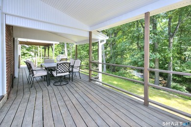 This is a truly must-see home! A modernized Mid-Century - photo 6