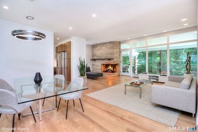 This is a truly must-see home! A modernized Mid-Century - photo 9