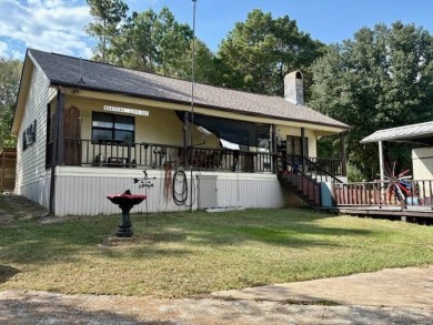 Lake Home For Sale in Many, Louisiana