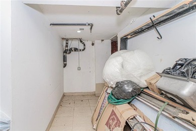 Introducing a unique opportunity to own a mixed use building - photo 33