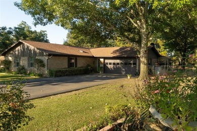 (private lake, pond, creek) Home For Sale in Weatherford Texas