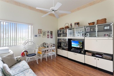 Situated on the top (4th) floor this 2-bed 2-bath residence - photo 14