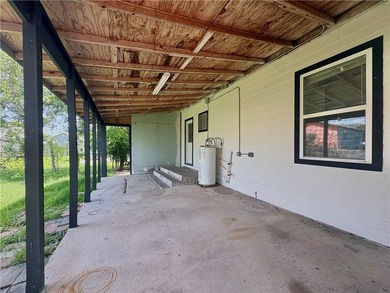 Located near Downtown Corpus Christi, this charming 3-bedroom - photo 16