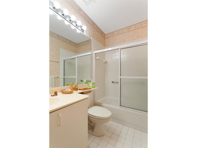 Situated on the top (4th) floor this 2-bed 2-bath residence - photo 16