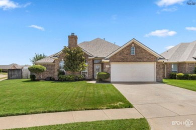 Beautiful 3-bedroom, 2-bath, 2-car garage home featuring - photo 1