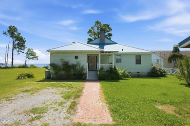 Welcome to your own private beachfront retreat on the shores of - photo 2