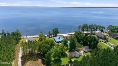 Welcome to your own private beachfront retreat on the shores of - photo 4