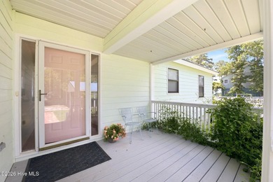 Welcome to your own private beachfront retreat on the shores of - photo 5