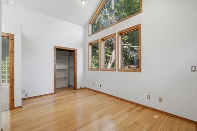 Experience the best of Pacific Northwest living in this - photo 11