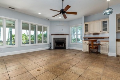 REDUCED PRICE! Welcome to 705 Hernando Place. This home has been - photo 7