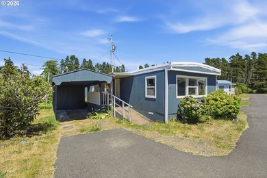 Move-in ready and beautifully remodeled! This 2-bedroom, 1-bath - photo 1