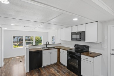 Move-in ready and beautifully remodeled! This 2-bedroom, 1-bath - photo 8