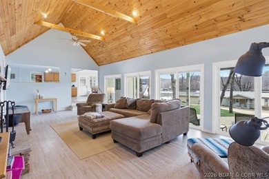 Welcome to your lakefront retreat in coveted Indian Creek Cove - photo 10