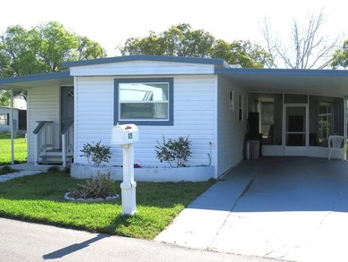 Turnkey Ready Comfortable Open Floor Plan. Bedrooms are on - photo 6