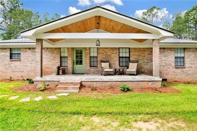 (private lake, pond, creek) Home For Sale in Tibbie Alabama