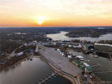 Lake of the Ozarks Condo For Sale in Lake Ozark Missouri