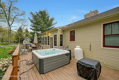 Big Boulder Ski Area Views - 4 Bedroom with Heated 4 Season Room - photo 12