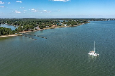 Excellent, level building site in Chesapeake Harbor. Ready for - photo 22