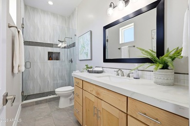 Modern desert luxury beautifully designed single-level home in - photo 23