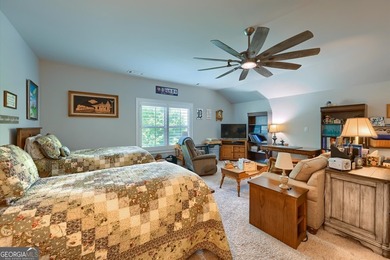 Beauty, Location & Easy Living! This spacious ranch offers the - photo 26