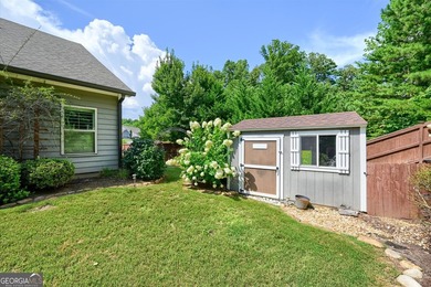 Beauty, Location & Easy Living! This spacious ranch offers the - photo 30
