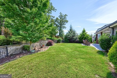 Beauty, Location & Easy Living! This spacious ranch offers the - photo 31