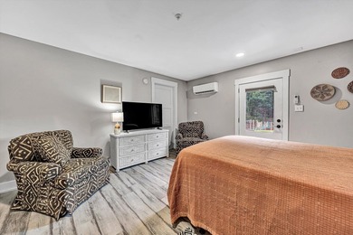 Welcome to Karoo Lodge and Cabins at Smith Mountain Lake. This - photo 46