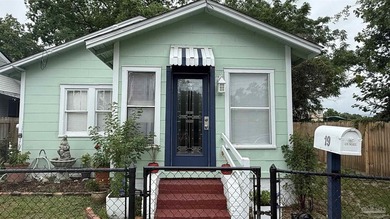 Location, lifestyle, and endless opportunity in Downtown - photo 1