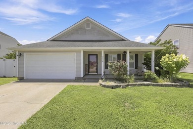 (private lake, pond, coastal) Home For Sale in Elizabeth City North Carolina