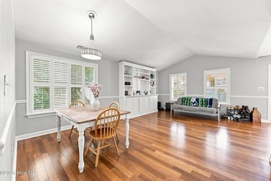 Welcome to this absolutely stunning 3-bedroom, 2-bath home in - photo 8