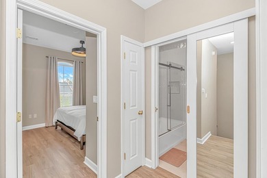 Welcome to this exceptional 3-bedroom, 4-bath mixed-use townhome - photo 18