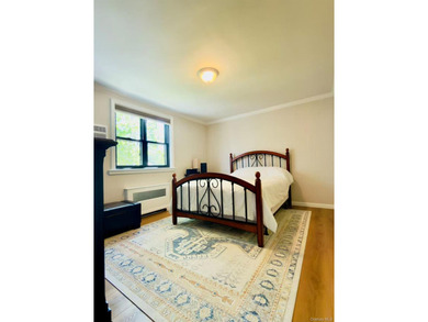 Beautiful newly renovated Large 2 Bedrooms in one of the best - photo 23