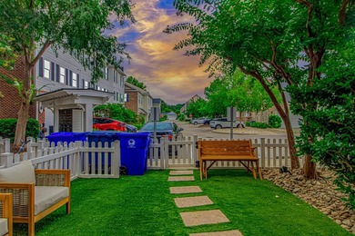 Welcome to this exceptional 3-bedroom, 4-bath mixed-use townhome - photo 28