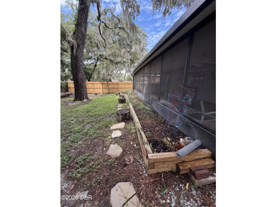 Look no further than this beautiful 3-bedroom, 2-bathroom home - photo 28