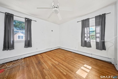 2-bedroom, 1-bath home offering comfortable living in a - photo 10