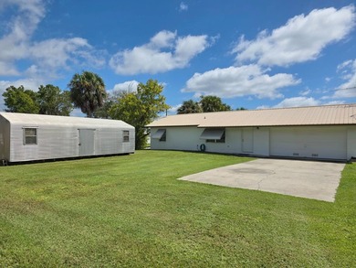 Lake Okeechobee Access - Close to locks, CBS home freshly - photo 5