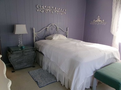 Spacious and well-maintained, this inviting home offers comfort - photo 8