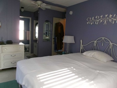 Spacious and well-maintained, this inviting home offers comfort - photo 10