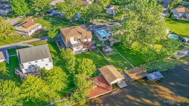 Spacious and beautifully updated 4 bed, 3.5 bath home on a deep - photo 3