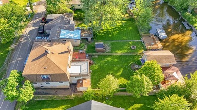 Spacious and beautifully updated 4 bed, 3.5 bath home on a deep - photo 6