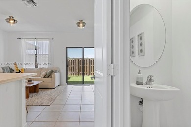TOWNHOUSE in Crystal Cay!!! LIKE NEW!!! OWNERS HAVE NEVER LIVED - photo 22