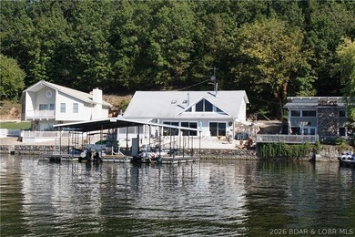 List price is below appraisal, NEW ROOF COMING SOON! Sitting at - photo 4