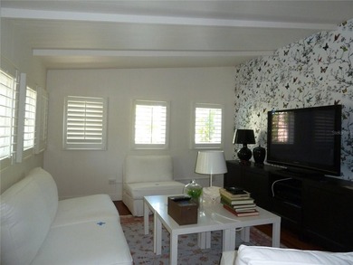Just minutes from the iconic waterfront of Bayshore Boulevard - photo 22